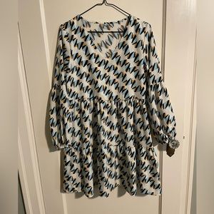 Small geometric print dress